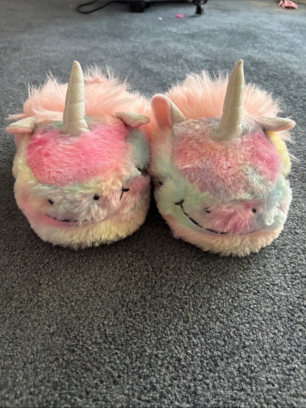 Rainbow Unicorn Plush Fuzzy Slippers Women’s 6-7 EU 36/37
